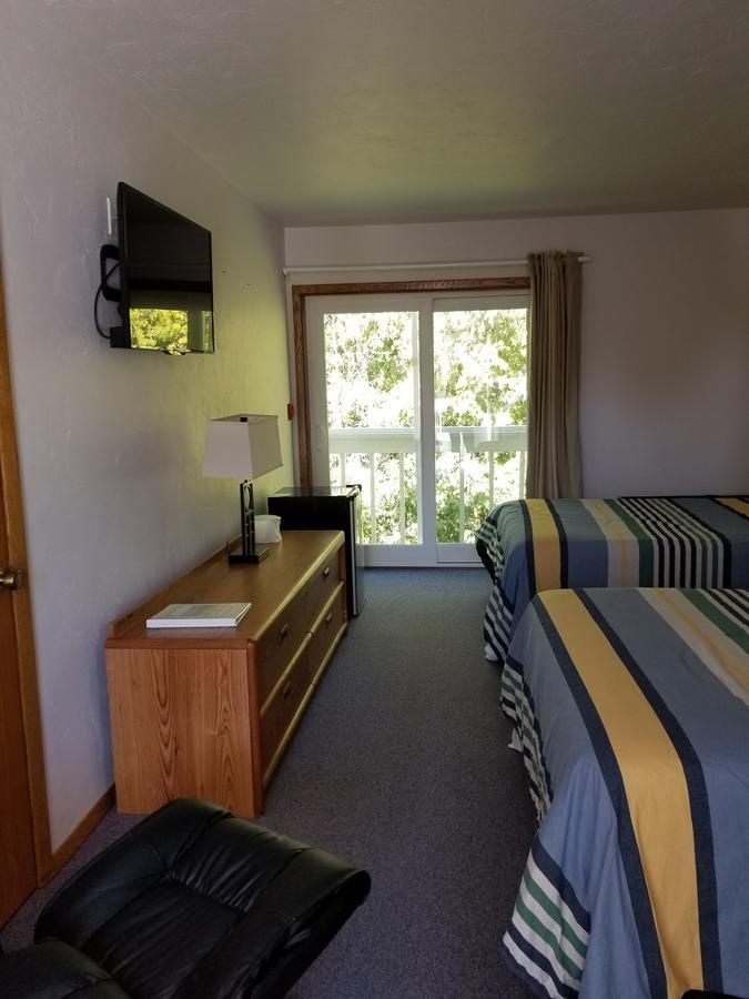 Square Rigger Resort